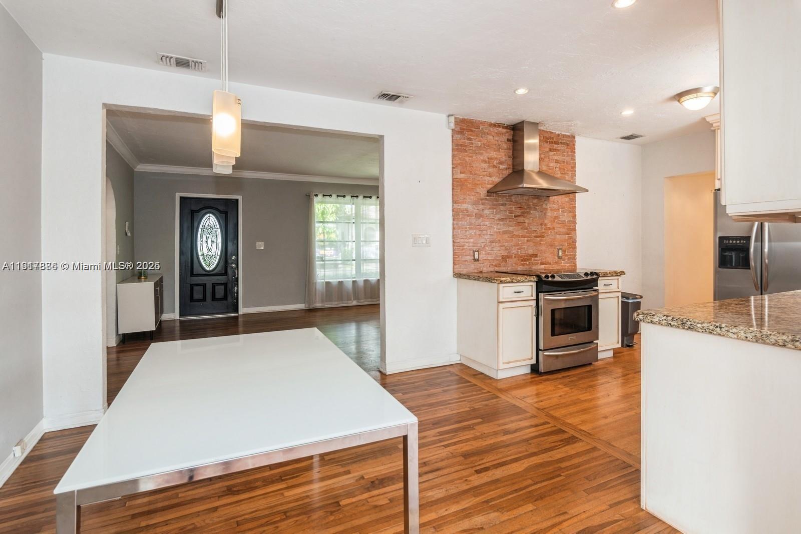 1225 Tangier St Coral Gables, FL 33134