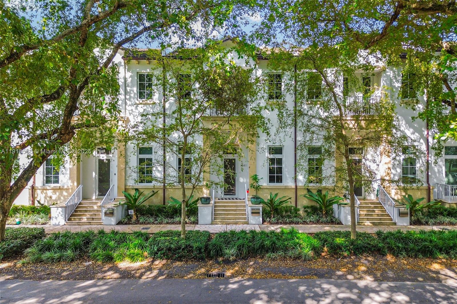 641 Santander Ave #3