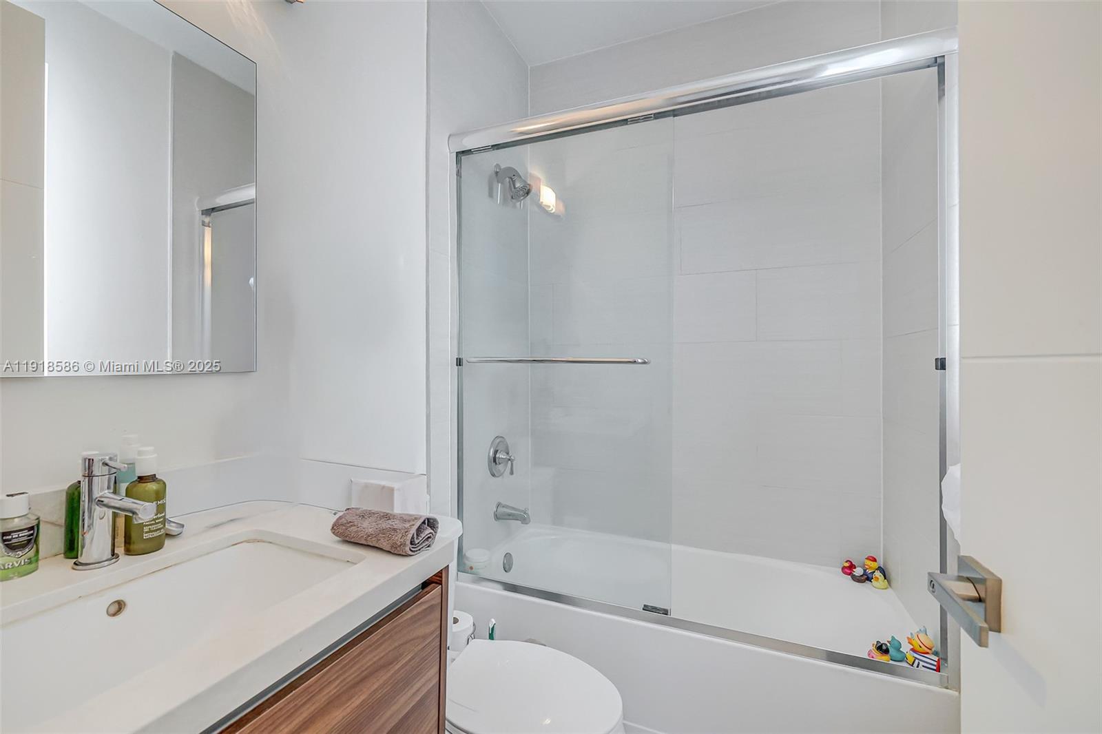 641 Santander Ave #3 Coral Gables, FL 33134