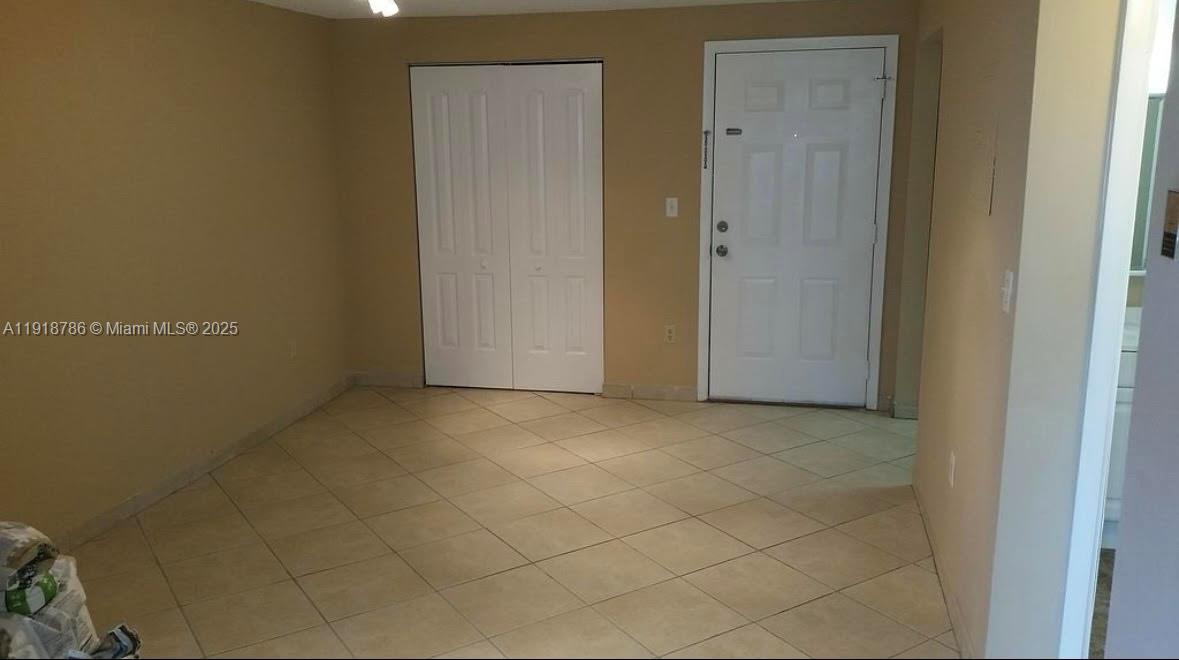 1975 Normandy Dr #206 Miami Beach, FL 33141