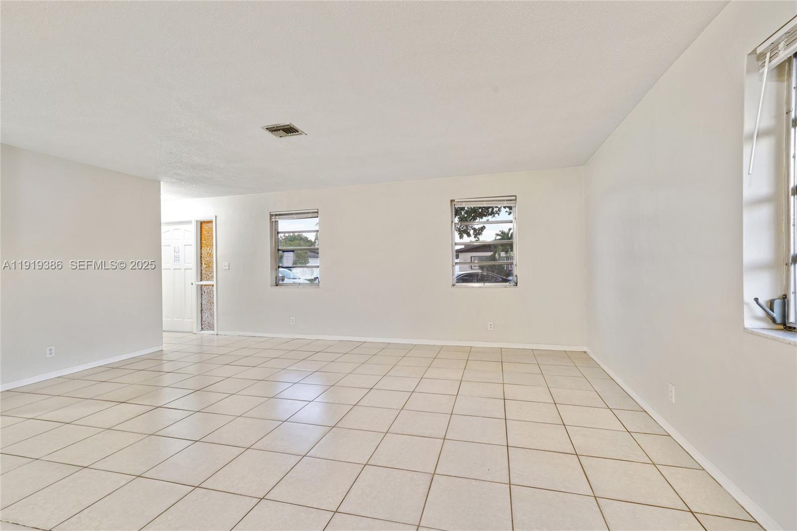 7315 Allen Dr Hollywood, FL 33024