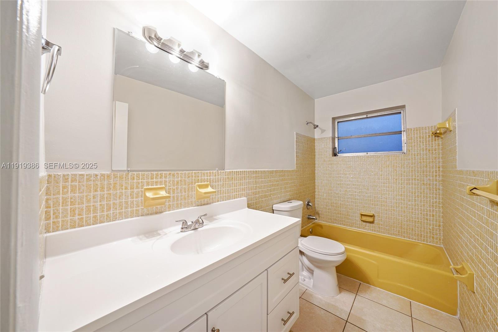 7315 Allen Dr Hollywood, FL 33024