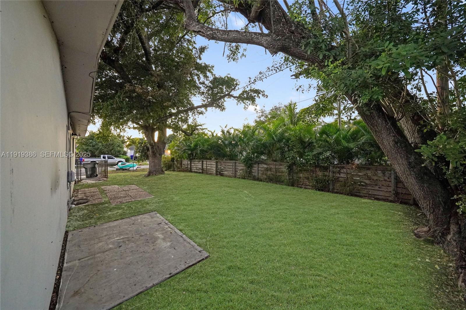 7315 Allen Dr Hollywood, FL 33024