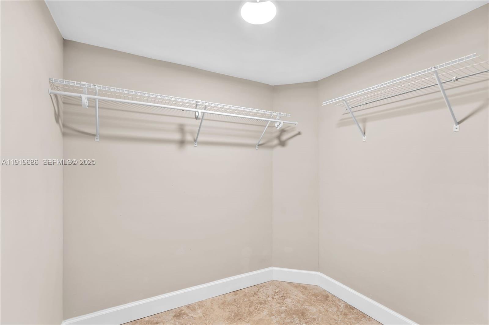 801 N Venetian Dr #208 Miami Beach, FL 33139