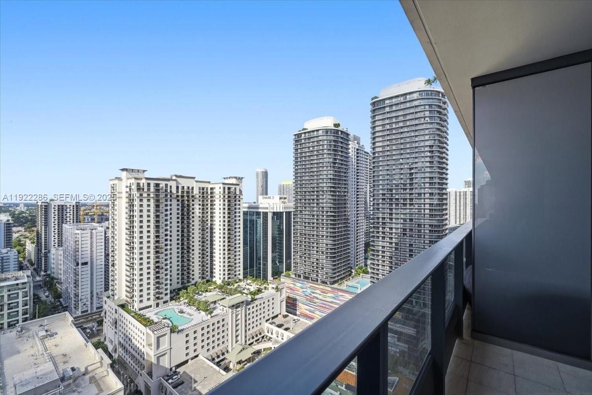 image Brickell Flatiron Condo23