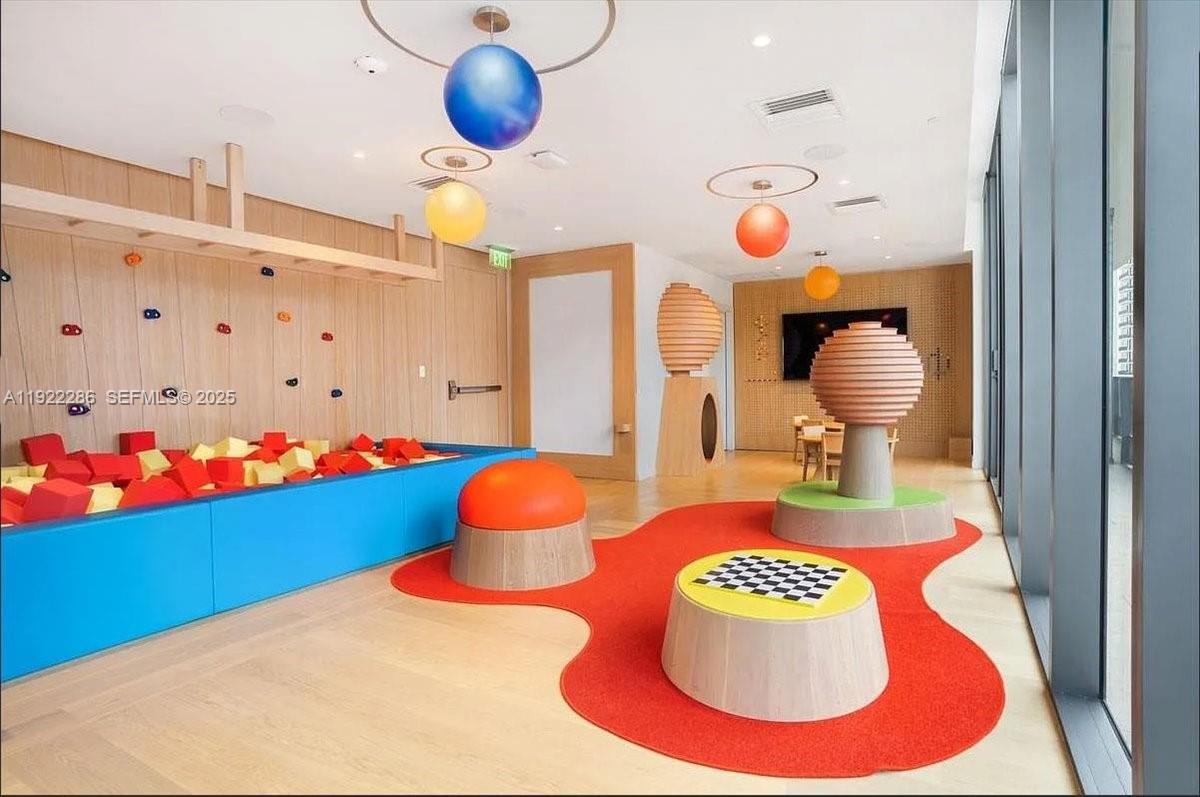 image Brickell Flatiron Condo49