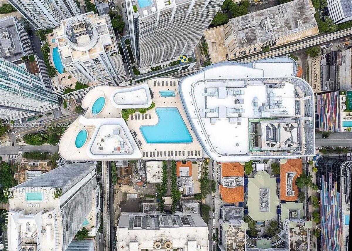 image Brickell Flatiron Condo67