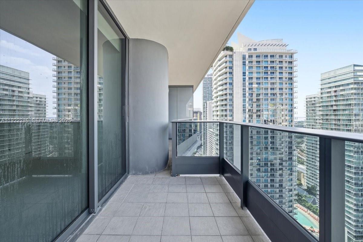 image Brickell Flatiron Condo78