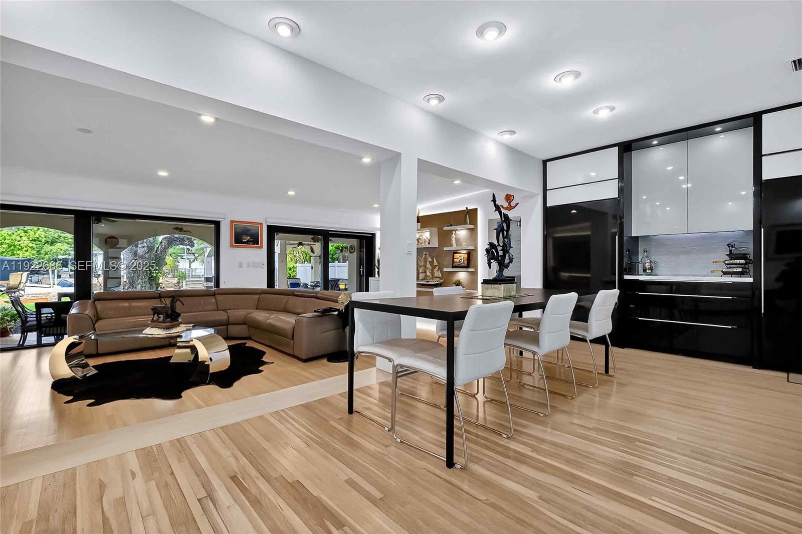 7724 Hawthorne Ave Miami Beach, FL 33141