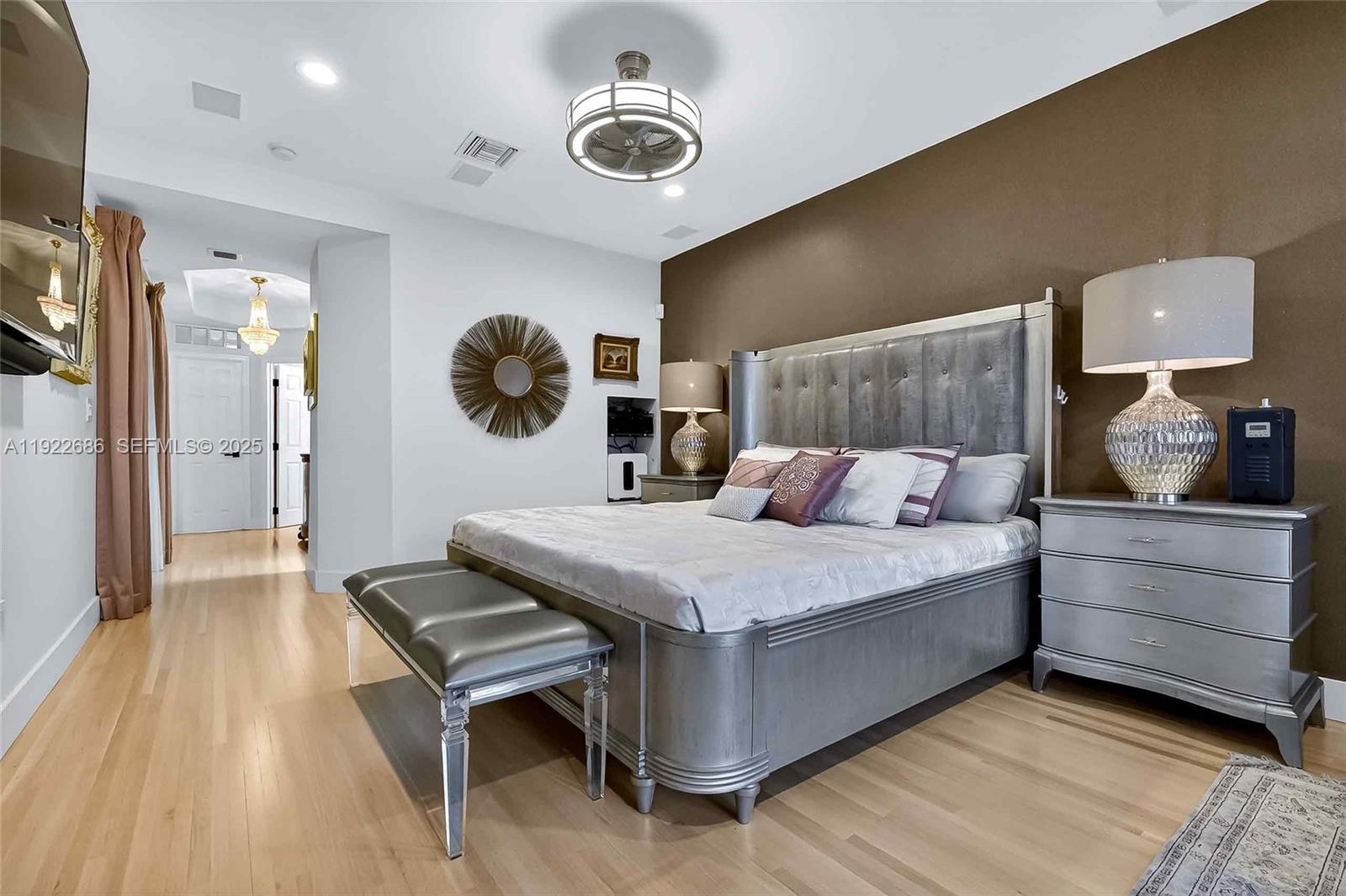 7724 Hawthorne Ave Miami Beach, FL 33141