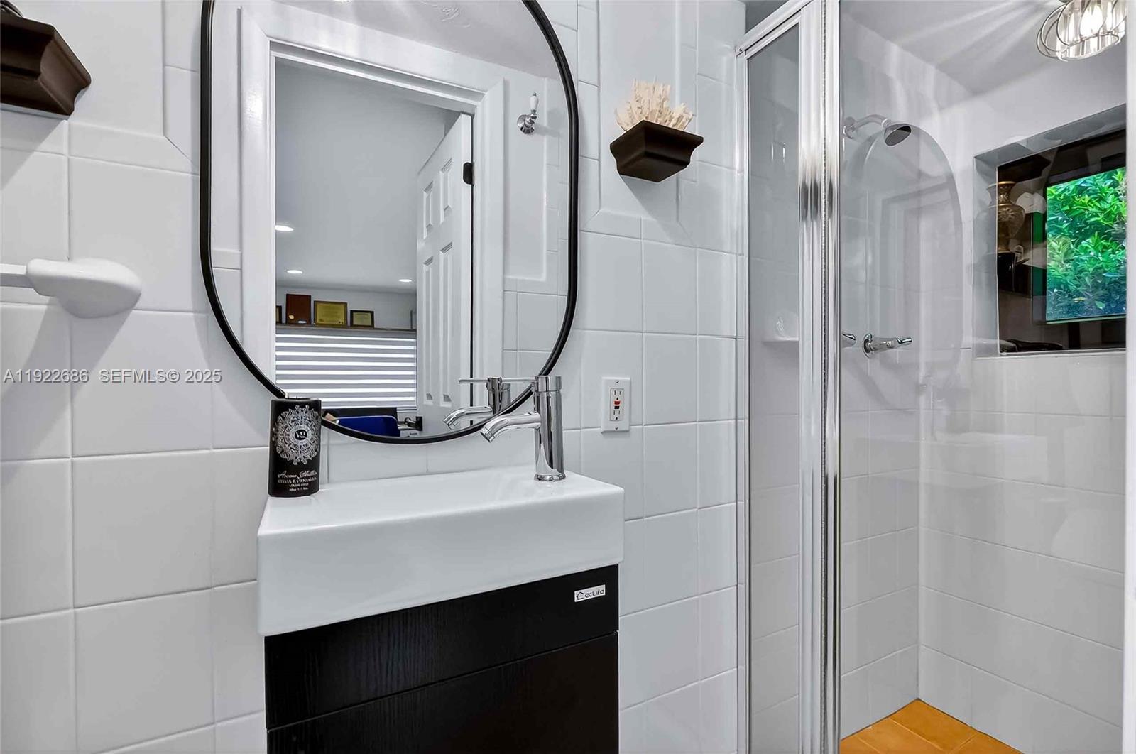 7724 Hawthorne Ave Miami Beach, FL 33141