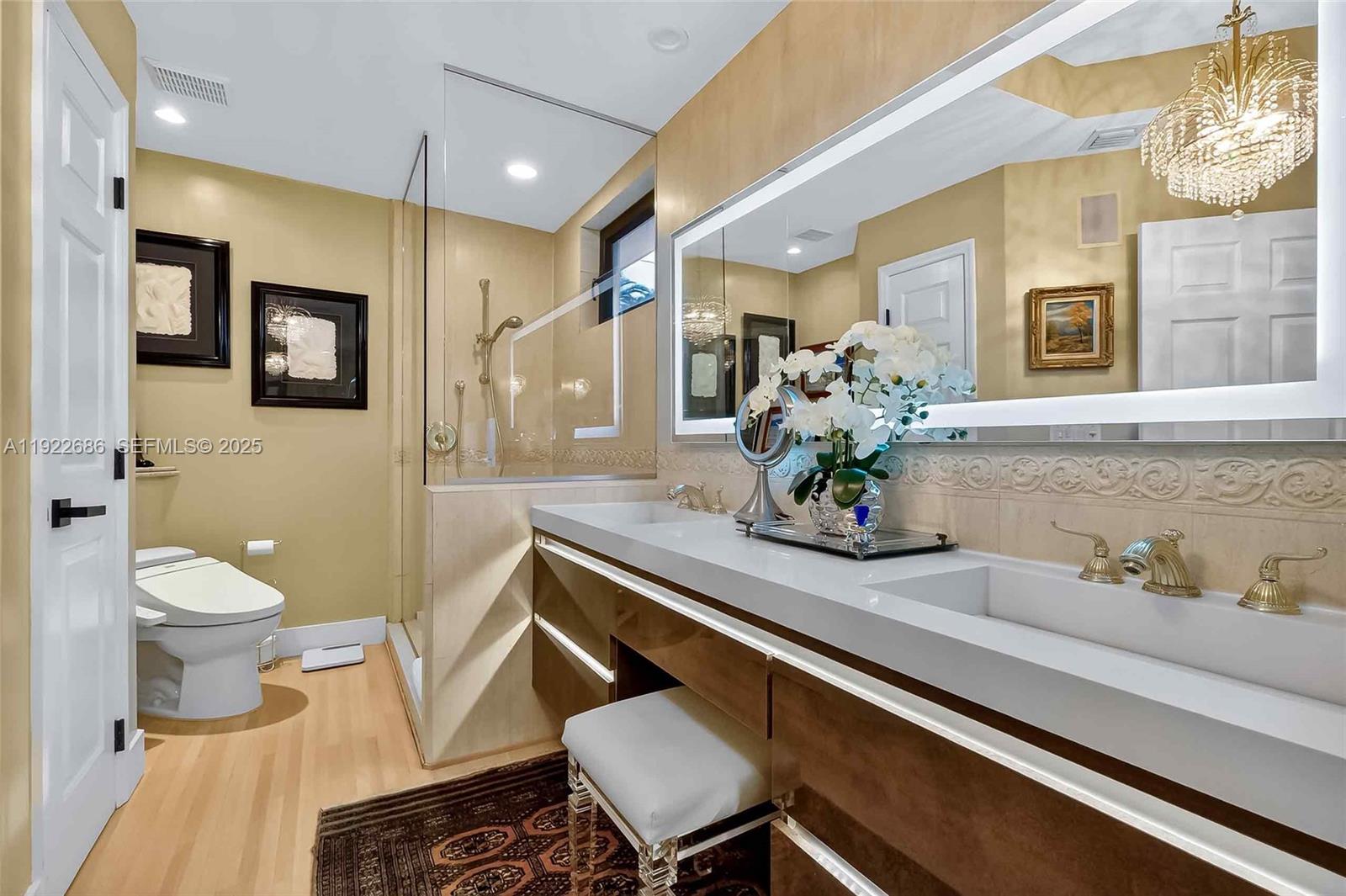 7724 Hawthorne Ave Miami Beach, FL 33141