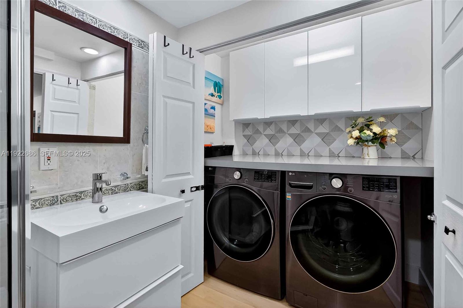 7724 Hawthorne Ave Miami Beach, FL 33141