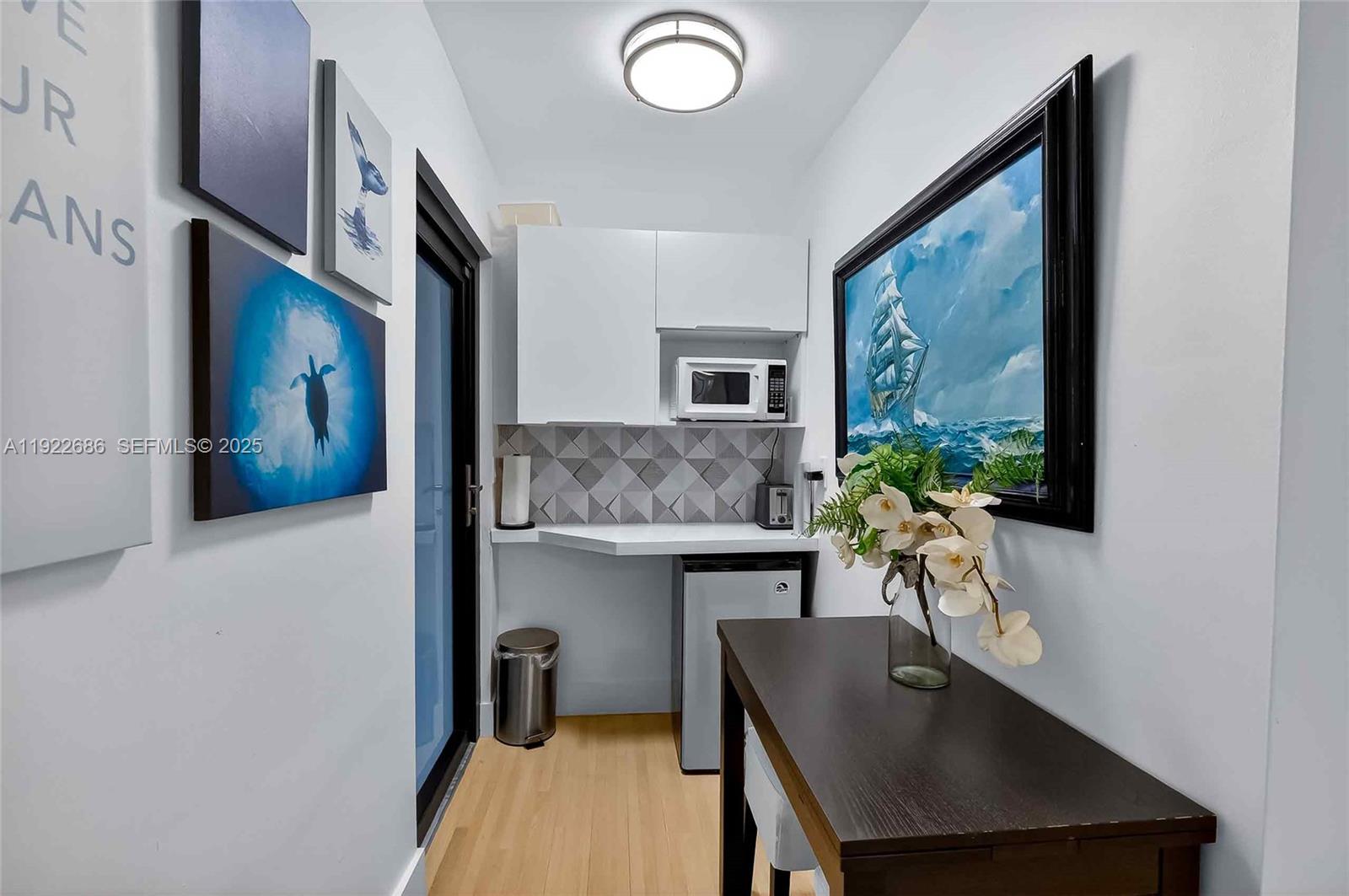 7724 Hawthorne Ave Miami Beach, FL 33141