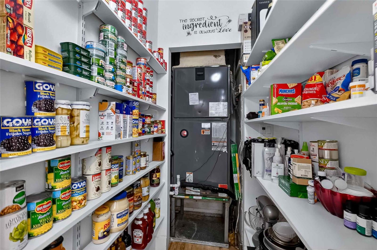 7724 Hawthorne Ave Miami Beach, FL 33141