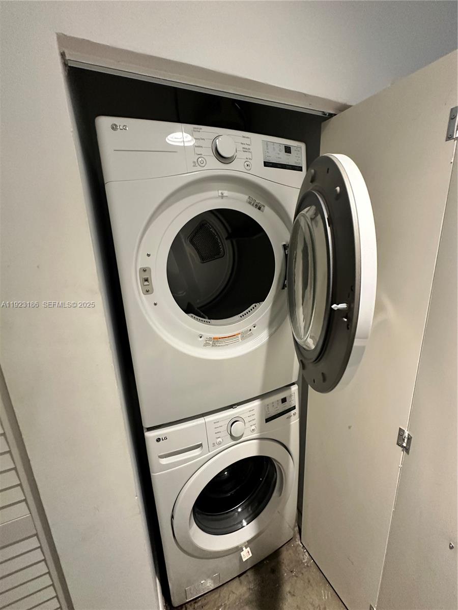 133 NE 2nd Ave #3612 Miami, FL 33132