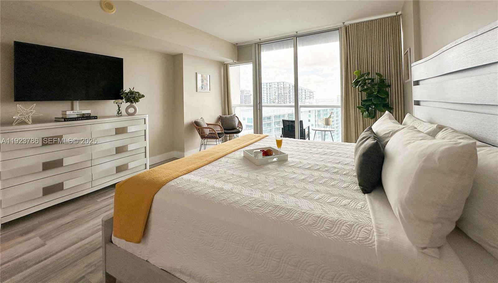 485 Brickell Ave #4405