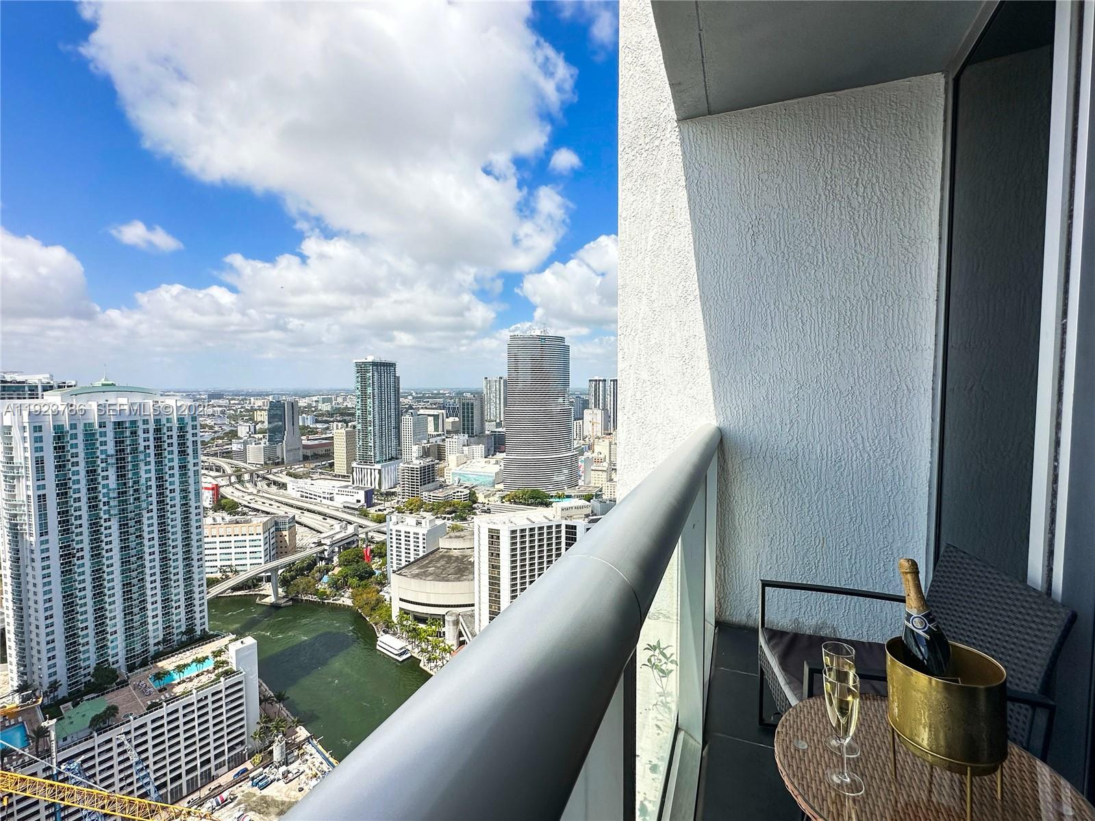 485 Brickell Ave #4405 Miami, FL 33131