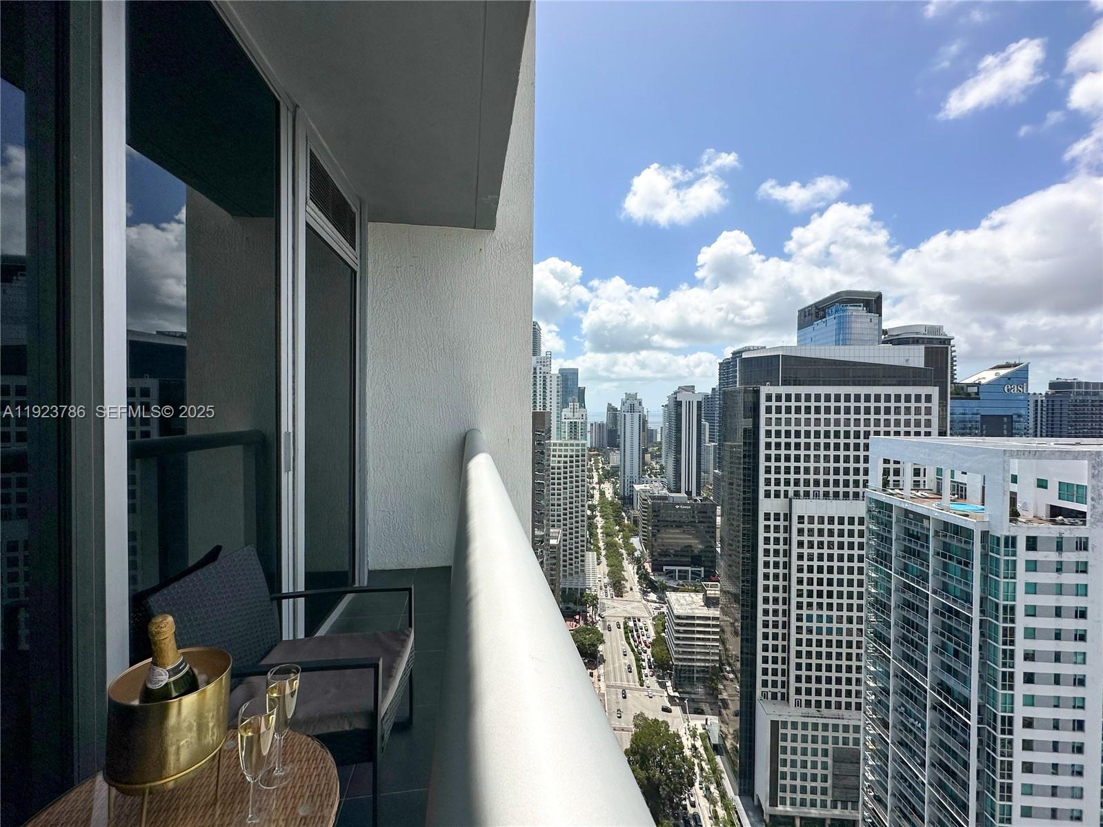 485 Brickell Ave #4405 Miami, FL 33131