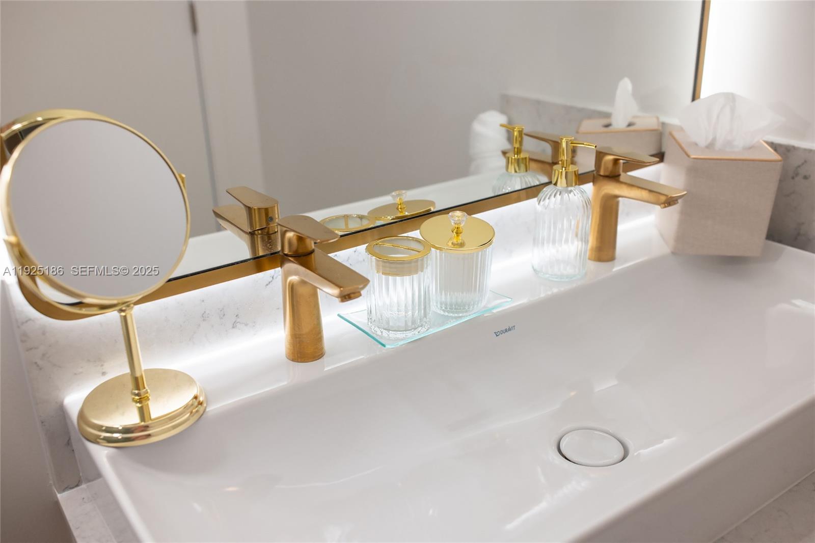 601 NE 1st Ave #3401 Miami, FL 33132