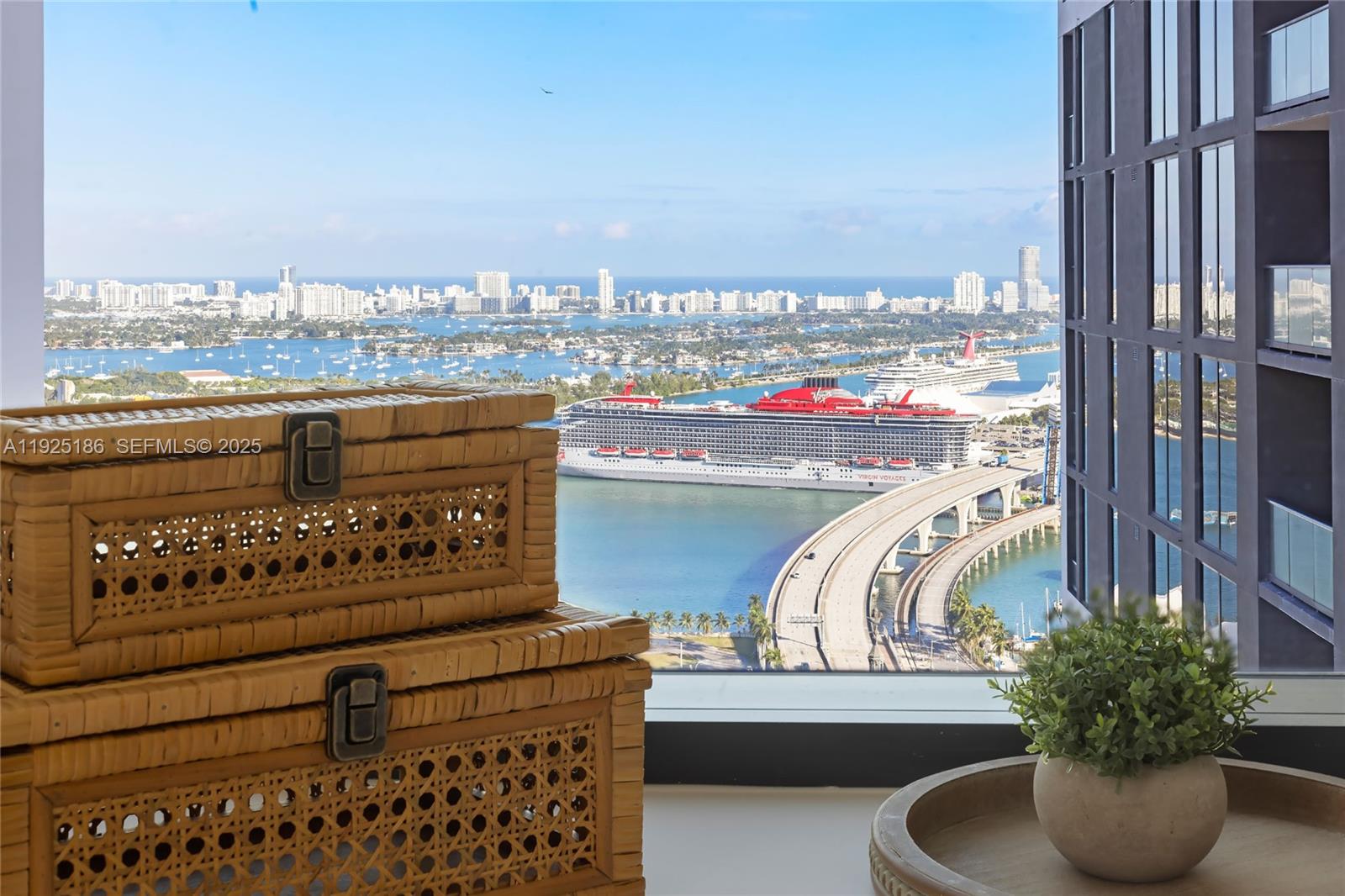 601 NE 1st Ave #3401 Miami, FL 33132