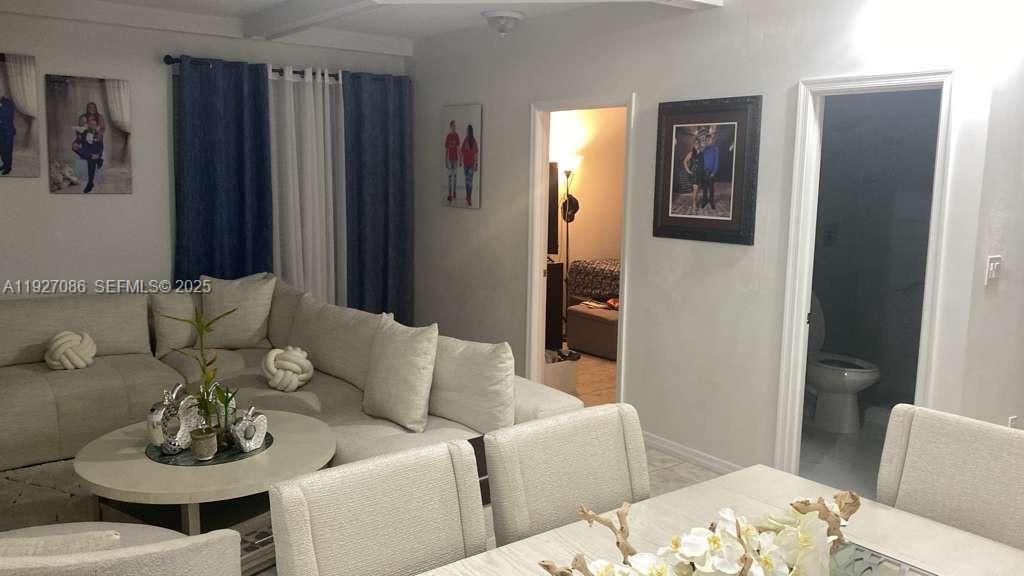 6400 SW 63rd Ave South Miami, FL 33143