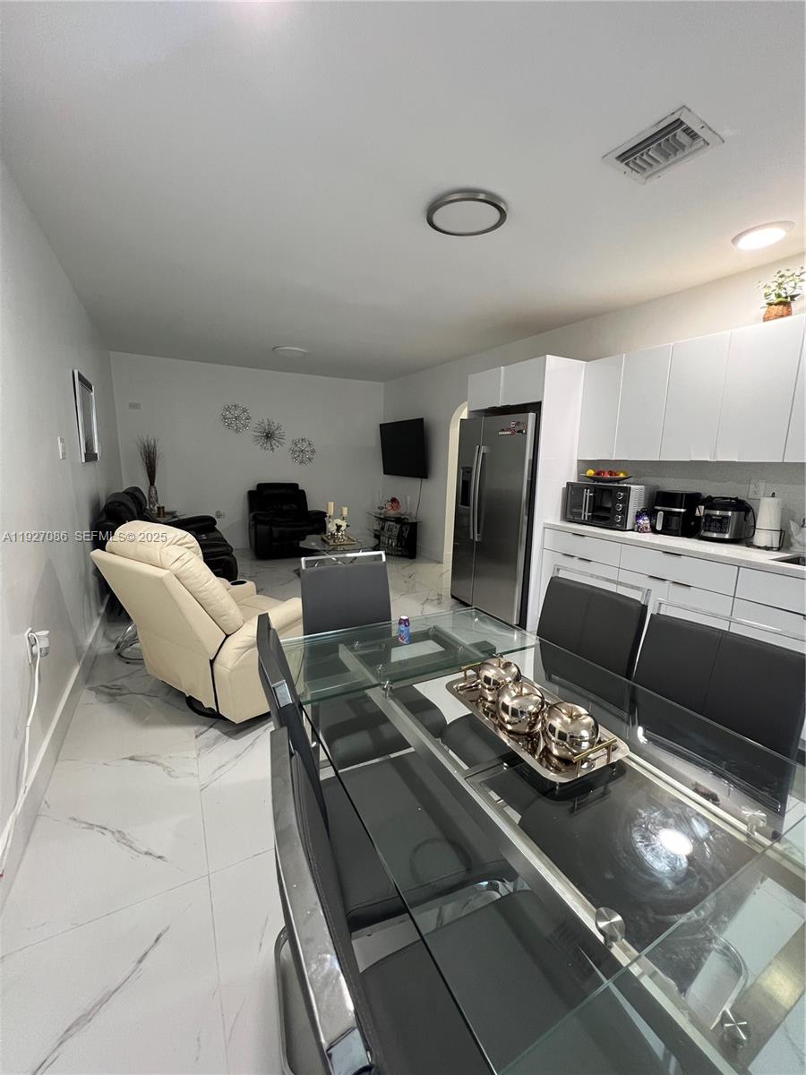 6400 SW 63rd Ave South Miami, FL 33143