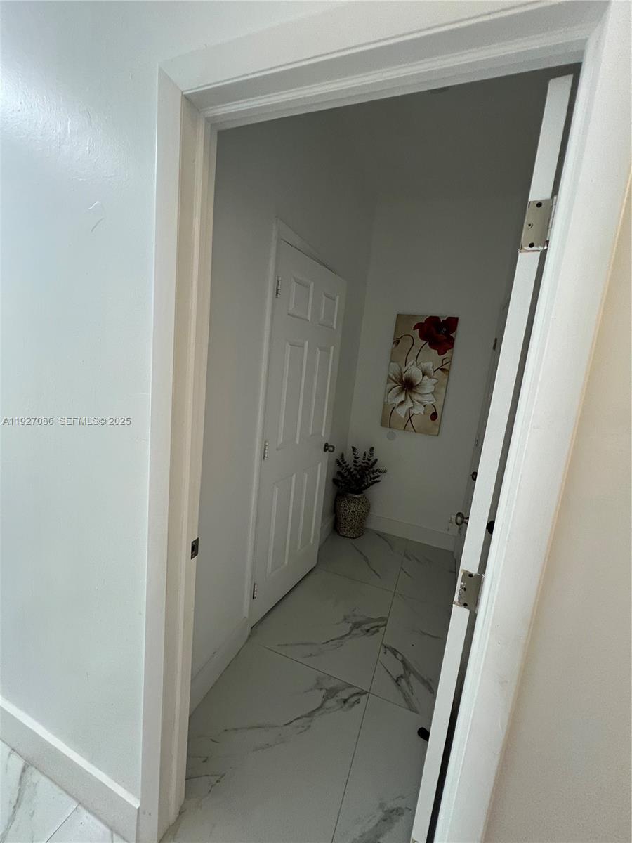 6400 SW 63rd Ave South Miami, FL 33143