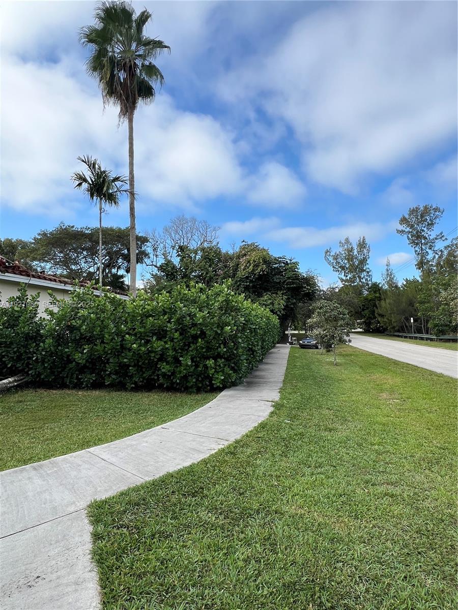 6400 SW 63rd Ave South Miami, FL 33143