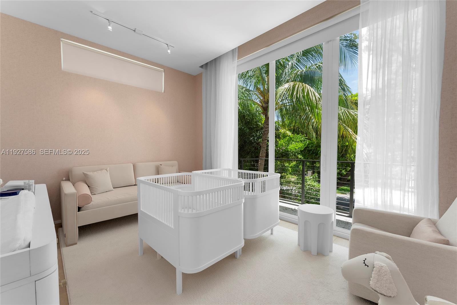 335 W 46th St Miami Beach, FL 33140