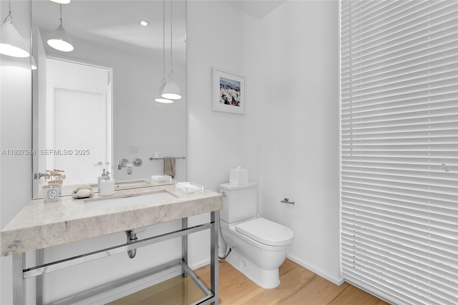 335 W 46th St Miami Beach, FL 33140