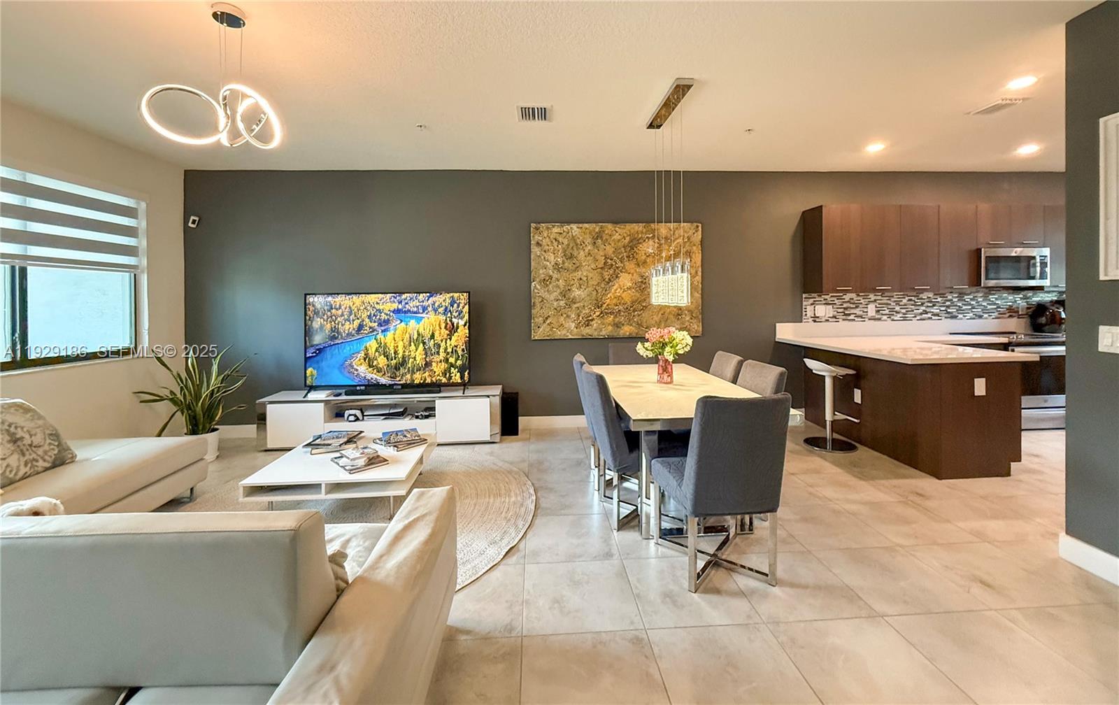 4654 NW 84th Ave Doral, FL 33166