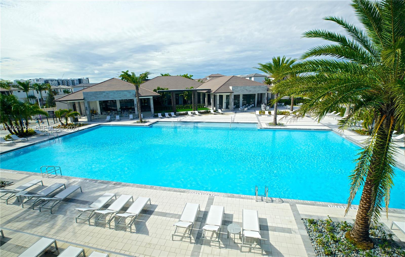 4654 NW 84th Ave Doral, FL 33166