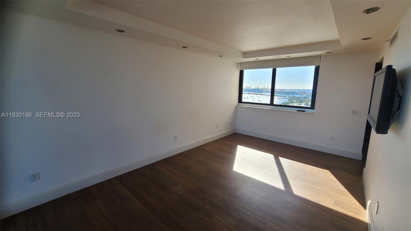 image 1000 Venetian Way13