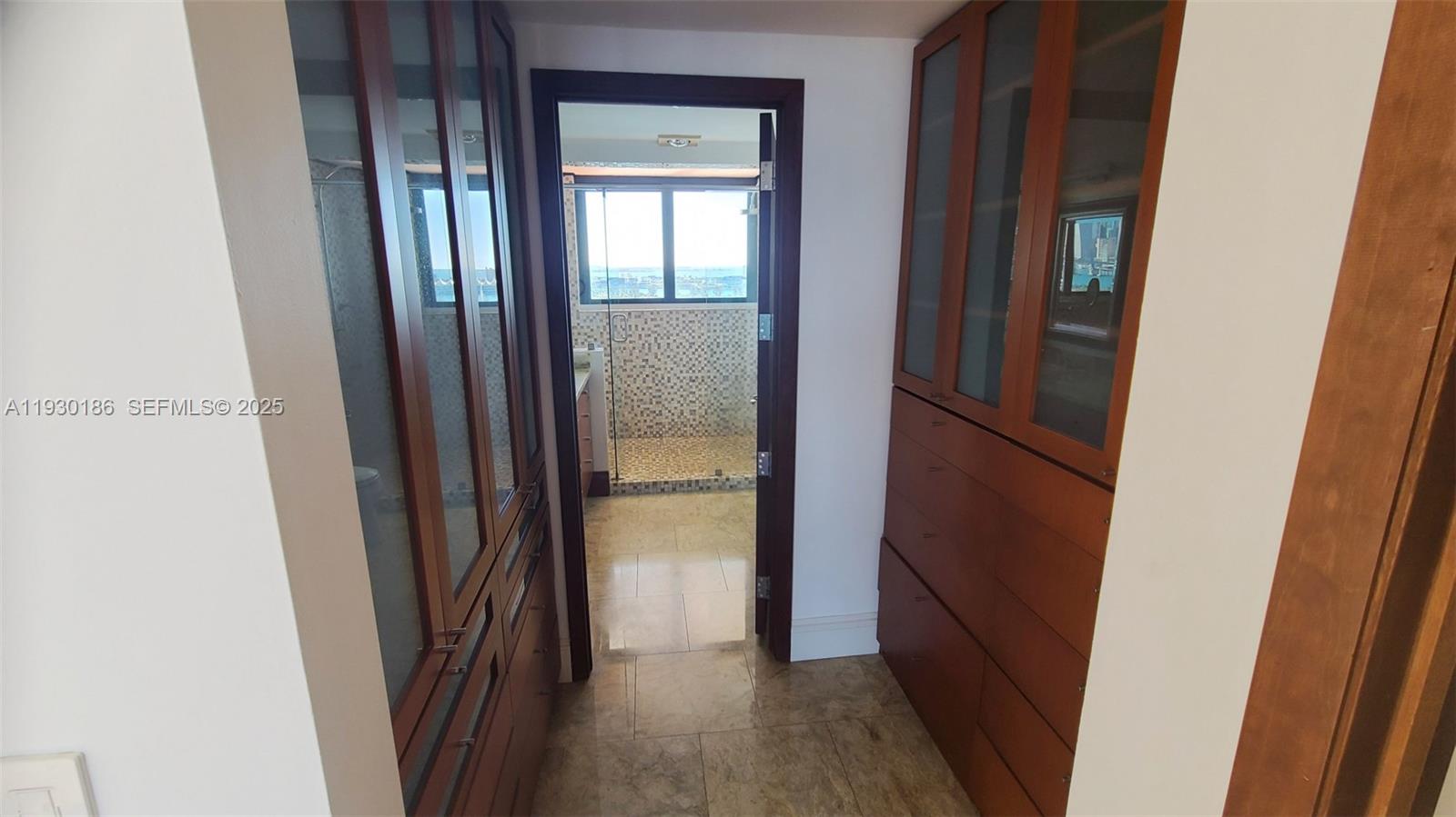 image 1000 Venetian Way15