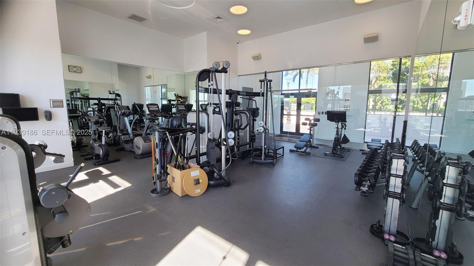 image 1000 Venetian Way28