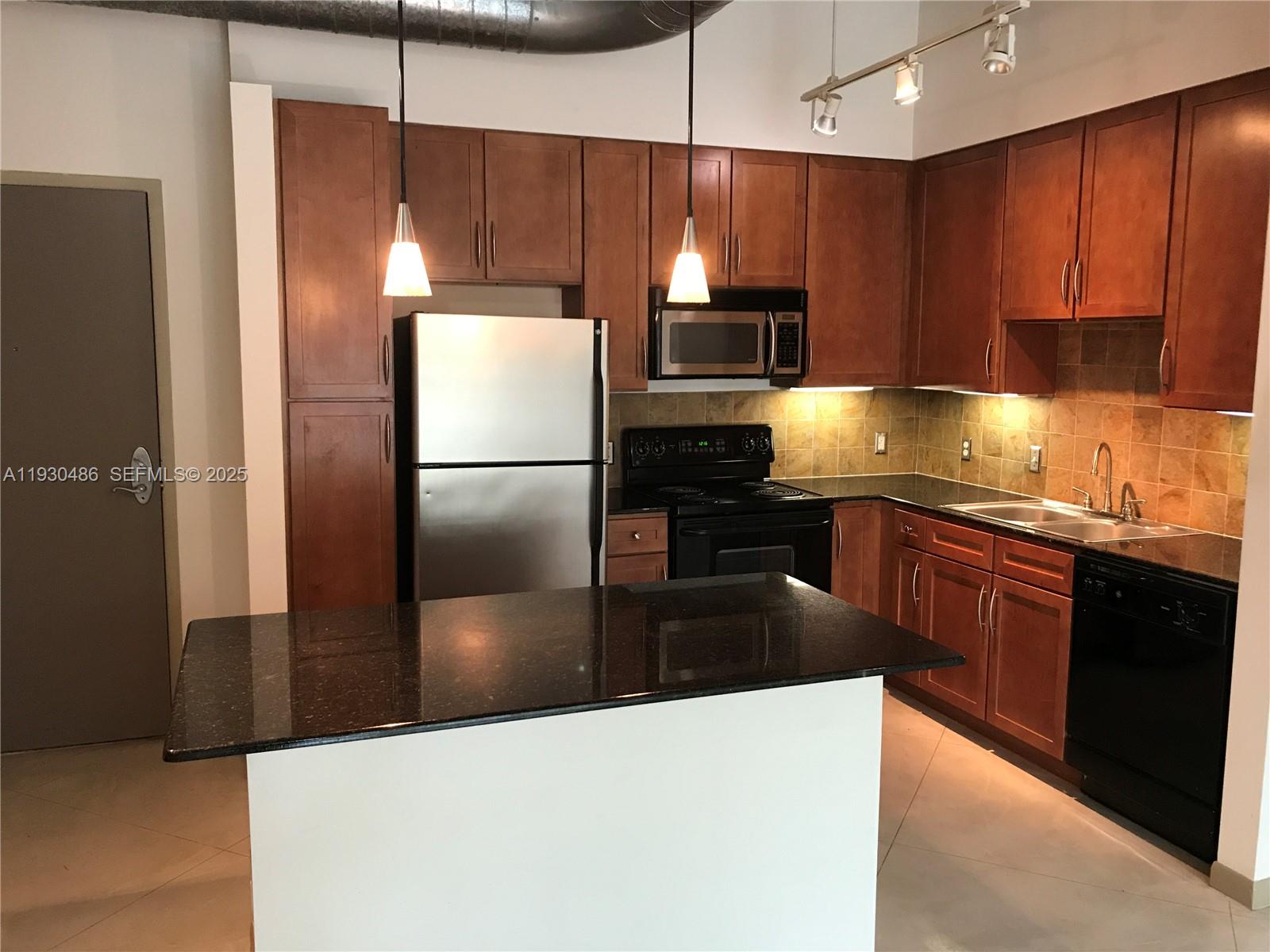 2001 Biscayne Blvd #2405