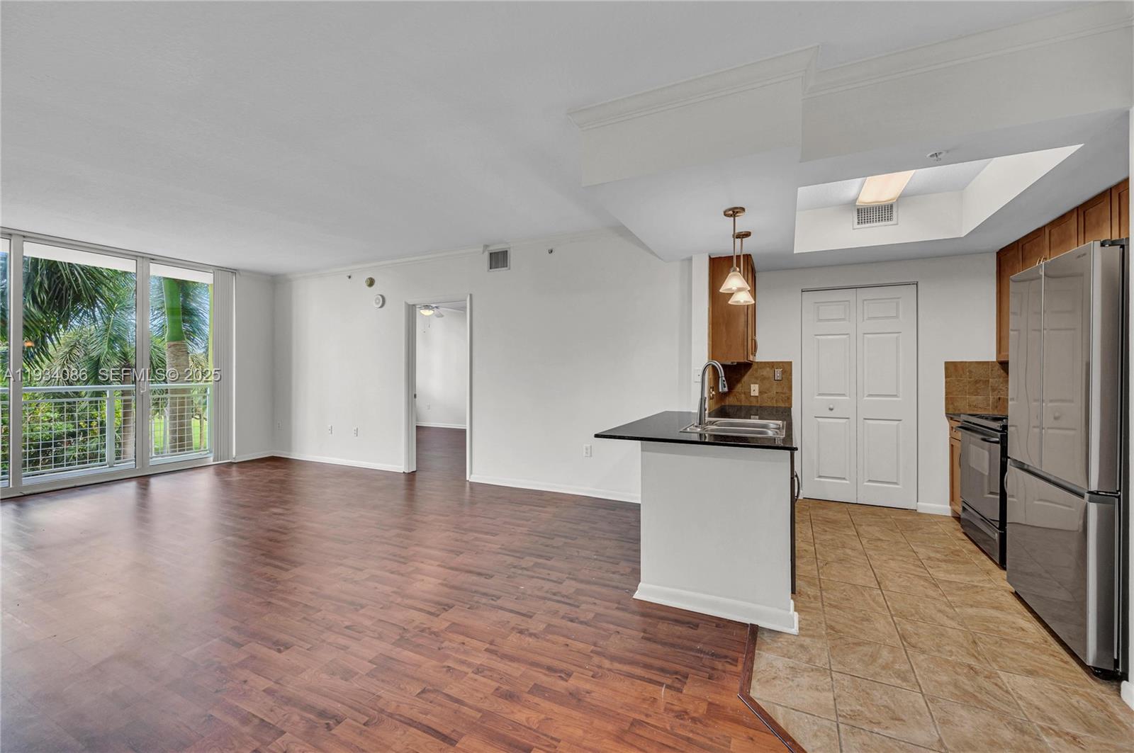 image Cite on the Bay East14