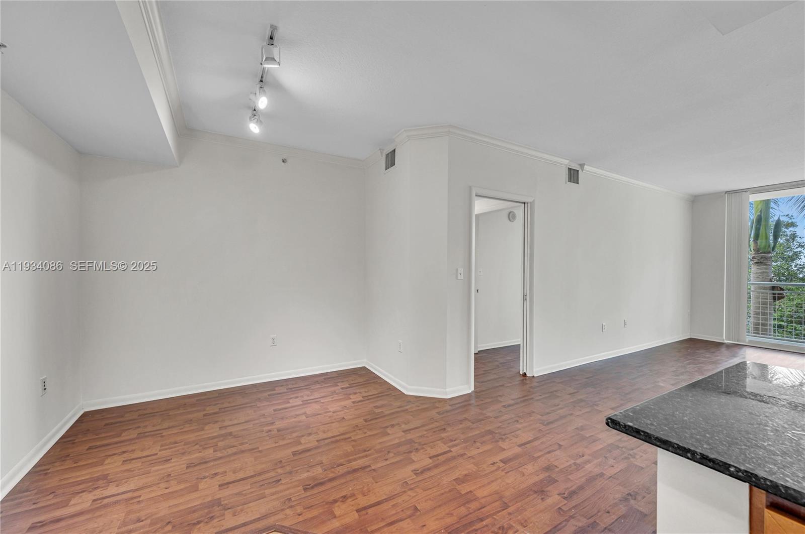 image Cite on the Bay East15