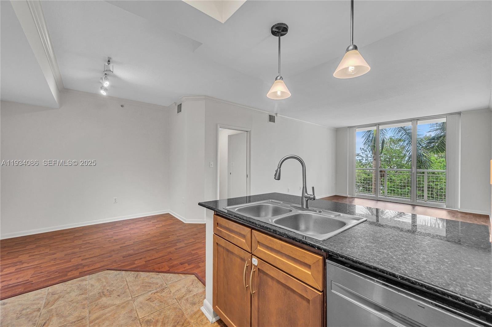 image Cite on the Bay East16