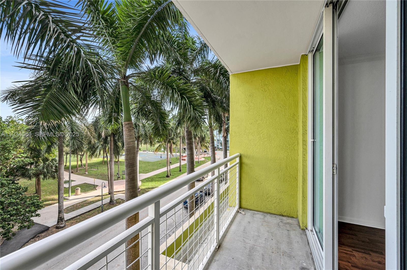 image Cite on the Bay East18