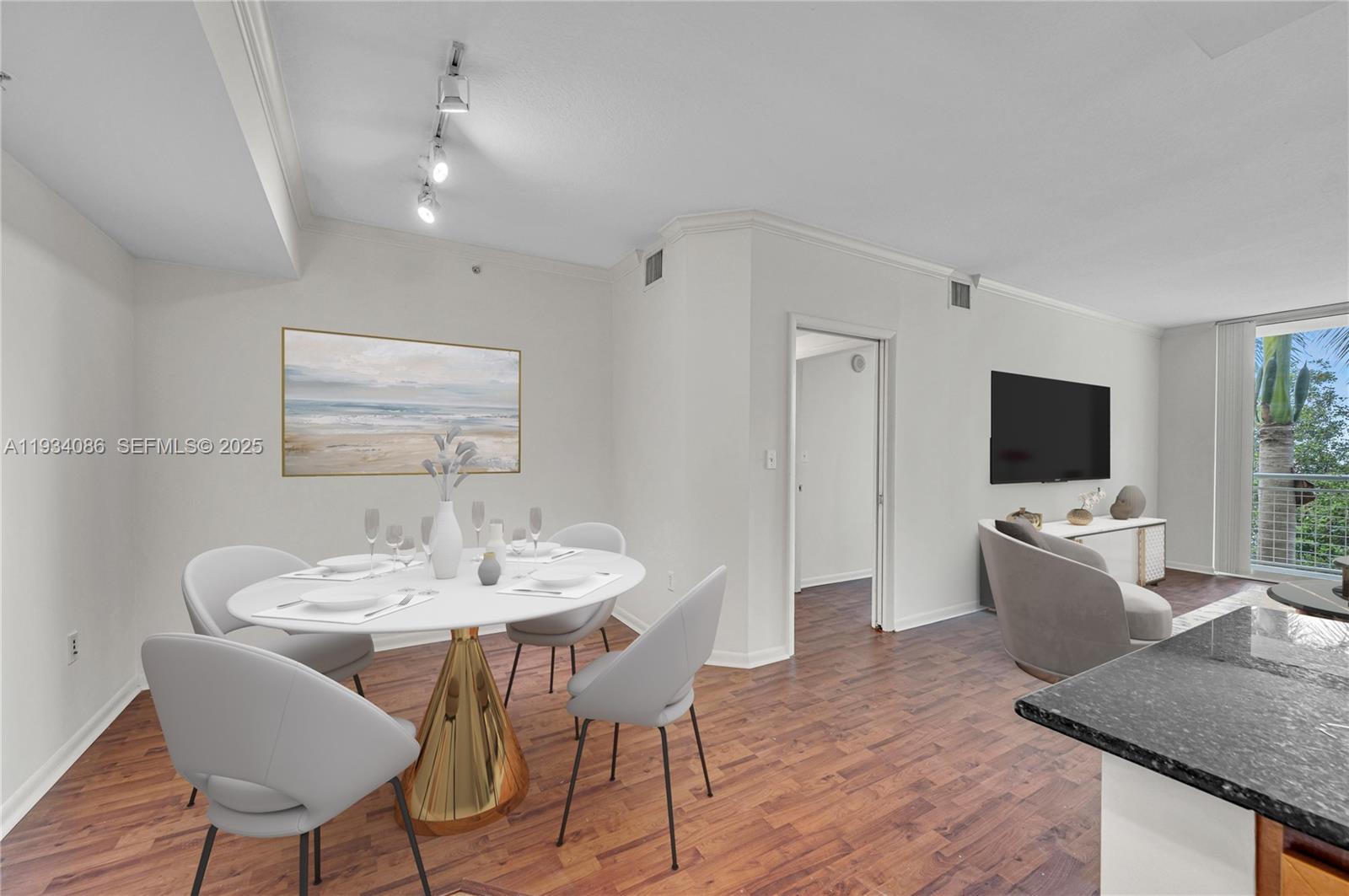 image Cite on the Bay East2