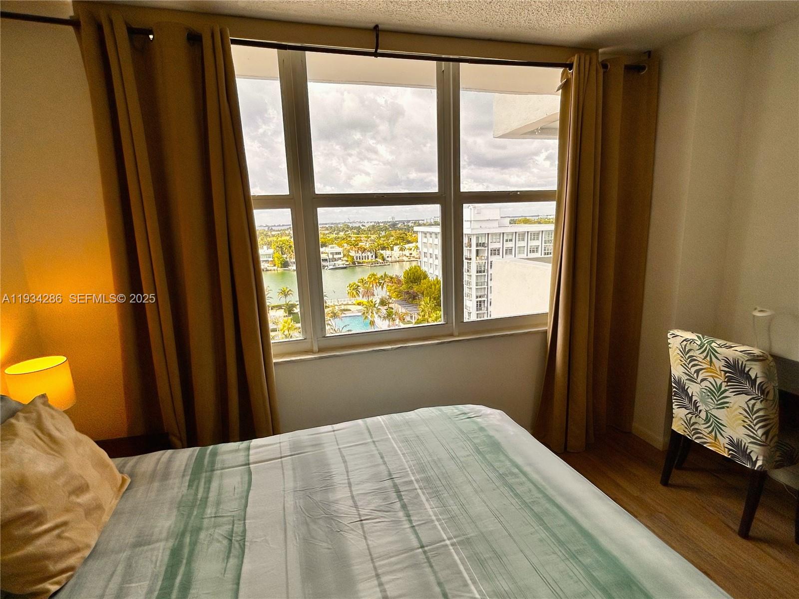 5601 Collins Ave #1019