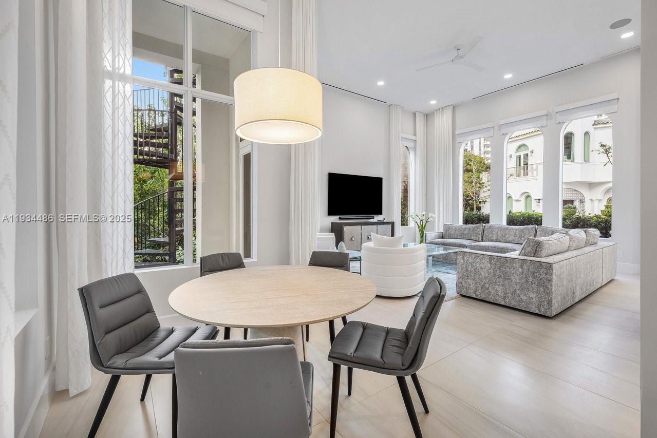 3912 Island Estates Dr Aventura, FL 33160