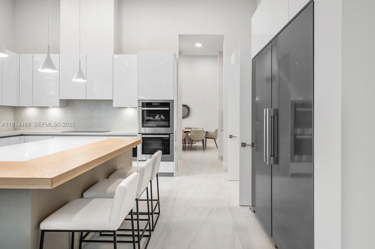 3912 Island Estates Dr Aventura, FL 33160