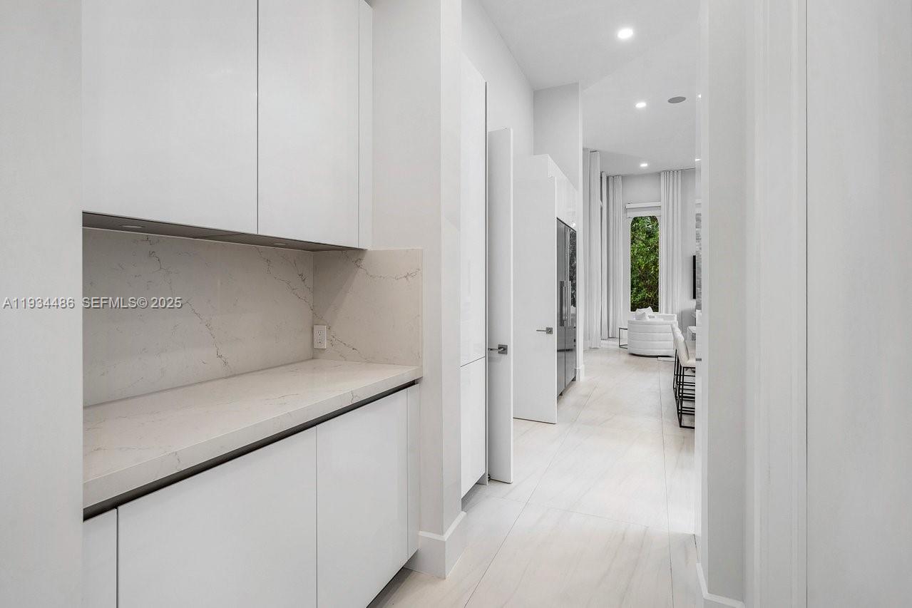 3912 Island Estates Dr Aventura, FL 33160