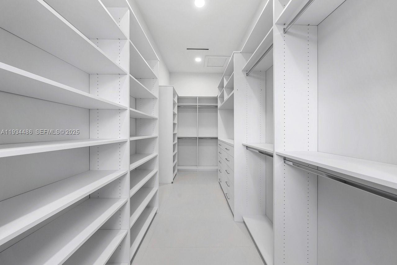 3912 Island Estates Dr Aventura, FL 33160