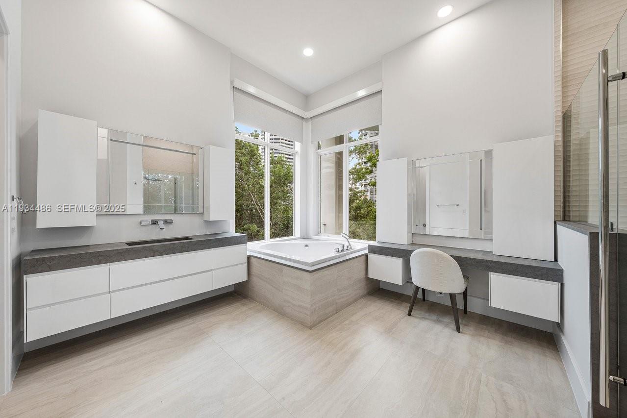 3912 Island Estates Dr Aventura, FL 33160