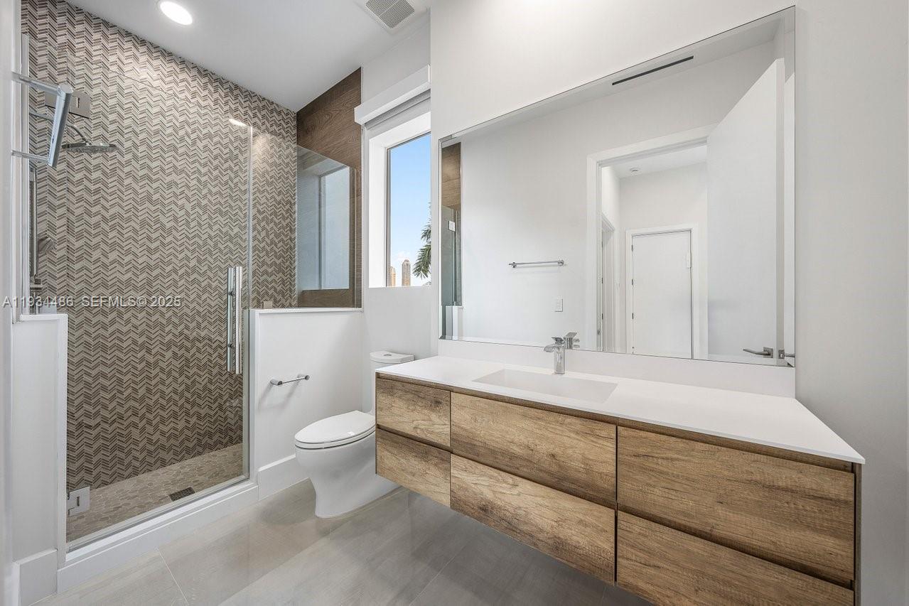 3912 Island Estates Dr Aventura, FL 33160