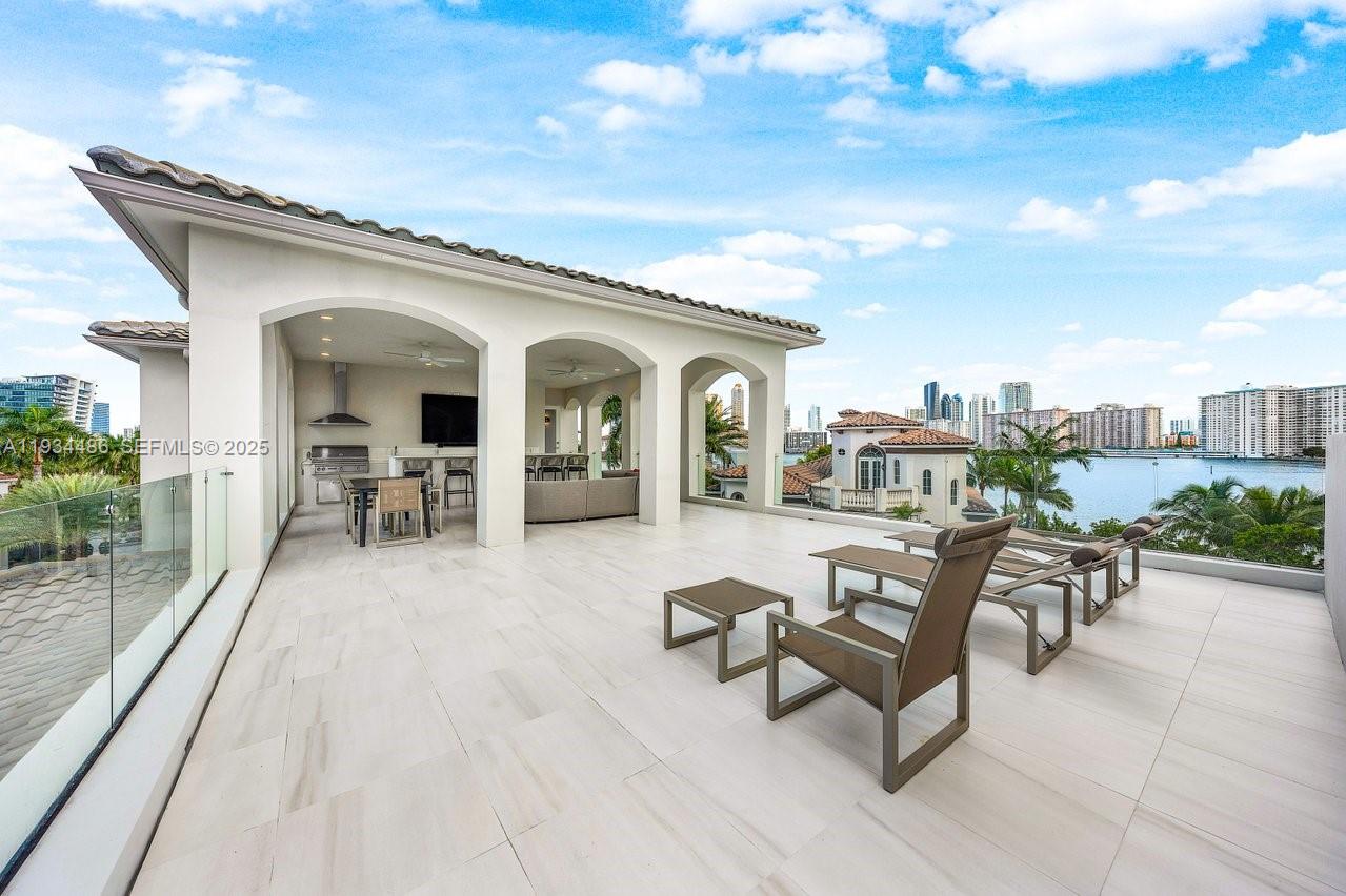 3912 Island Estates Dr Aventura, FL 33160